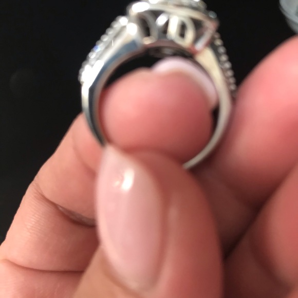 14 it white gold ring - Picture 3 of 4